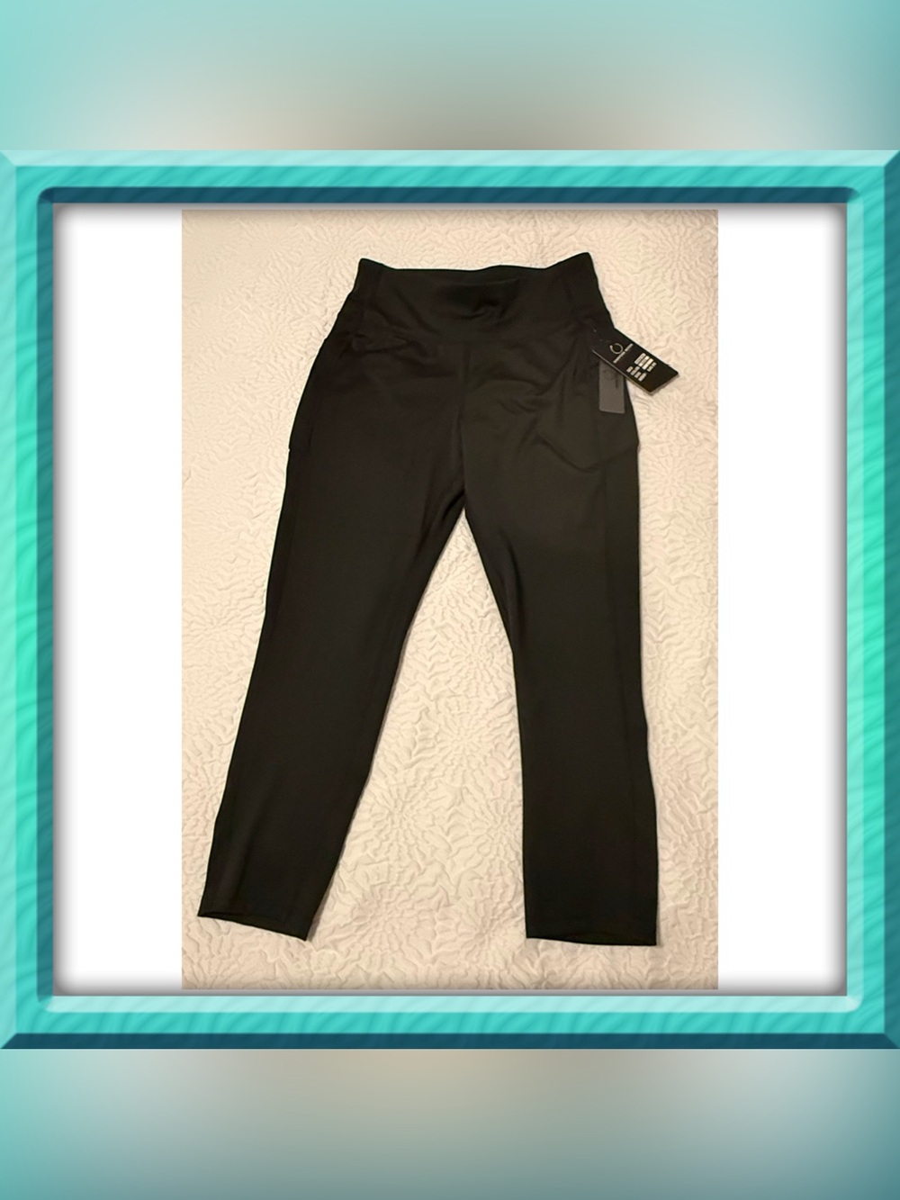Leggings pants - large - cropped - black - Downtown Motion - thigh pockets NEW!